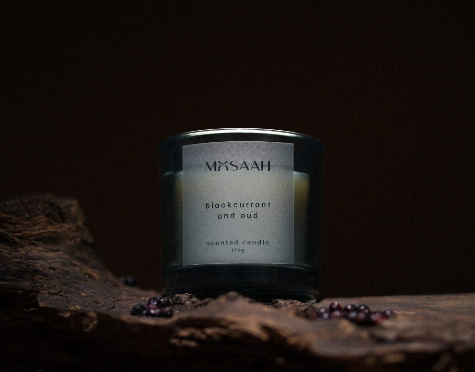 Świeca naturalna Czarna Porzeczka i Oud (170g)